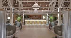 The Bay Club at Anahita