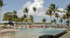 The Bay Club at Anahita