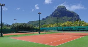 Paradis Beachcomber Golf Resort & Spa