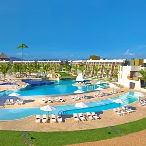 Dreams Onyx Resort &amp; Spa