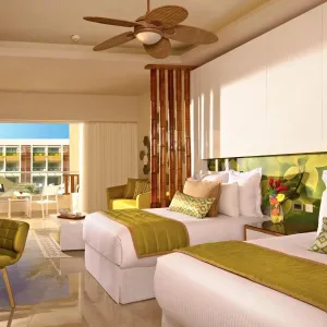 Dreams Onyx Resort &amp; Spa