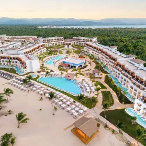 Dreams Playa Esmeralda Resort &amp; Spa