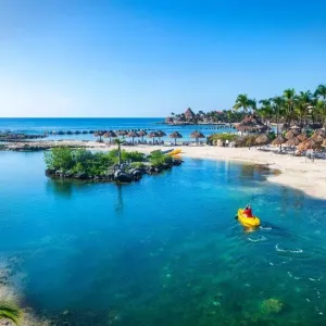 Catalonia Yucatán Beach