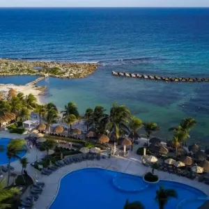 Catalonia Yucatán Beach