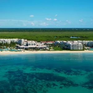 Dreams Jade Resort &amp; Spa