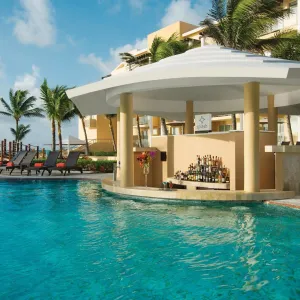 Dreams Jade Resort &amp; Spa