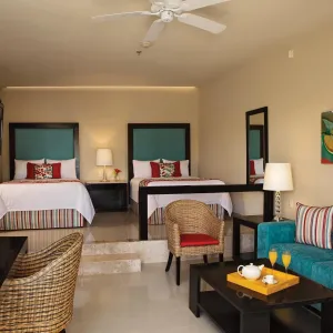 Dreams Jade Resort &amp; Spa