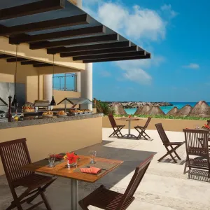 Dreams Jade Resort &amp; Spa