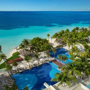Dreams Sands Cancun Resort &amp; Spa