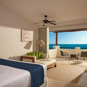 Dreams Sapphire Resort &amp; Spa