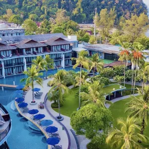 Holiday Ao Nang Beach Resort