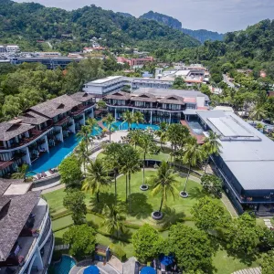 Holiday Ao Nang Beach Resort