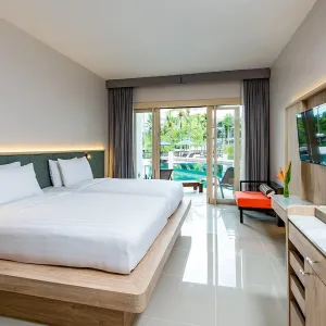 Holiday Ao Nang Beach Resort
