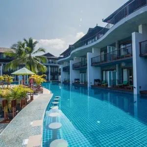 Holiday Ao Nang Beach Resort