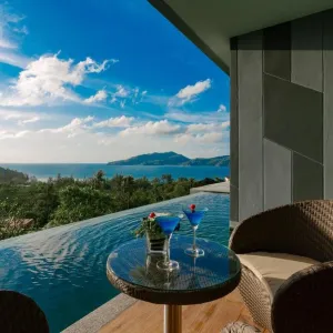 Crest Resort &amp; Pool Villas Phuket