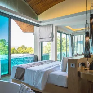 Crest Resort &amp; Pool Villas Phuket