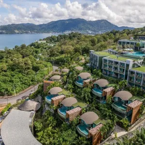 Crest Resort &amp; Pool Villas Phuket