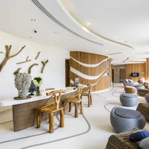 Bandara Phuket Beach Resort