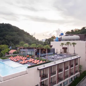 Bandara Phuket Beach Resort