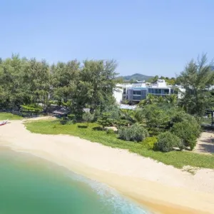 Radisson Blu Resort, Phuket Mai Khao Beach