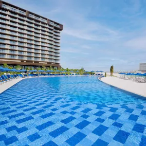 Mövenpick Resort Al Marjan Island