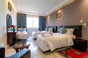 Akabar Hotel