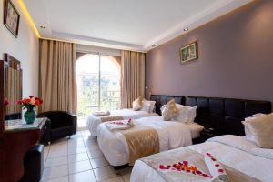 Akabar Hotel