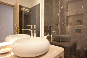 Amani Hotel Suites & Spa