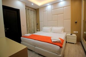 Hotel Strora