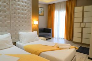 Hotel Strora