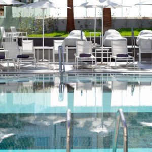 Melrose Hotel