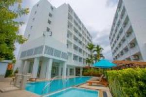 Hotel Recenta Suite Phuket Suanluang