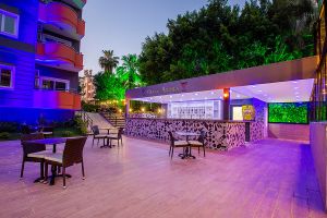 Grand Alisa Hotel