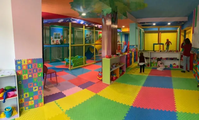 Hotel Sandy Beach Resort