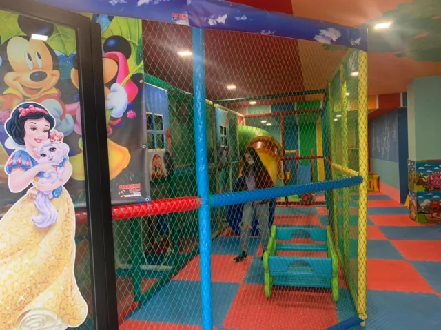 Hotel Sandy Beach Resort