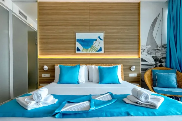 Carine Hotel Kumbor (R)
