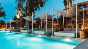MAKO Sea & Suites