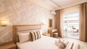 Star Bay Luxury