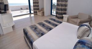 Green Max Hotel