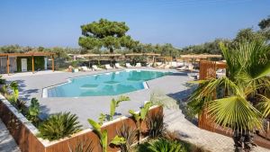 The Mini Resort