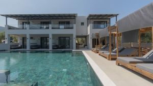 Alora Luxury Suites