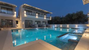 Alora Luxury Suites