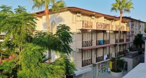 Eos Beach Hotel