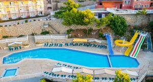 Senza Garden Holiday Club