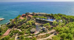 Senza Garden Holiday Club