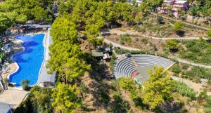 Senza Garden Holiday Club