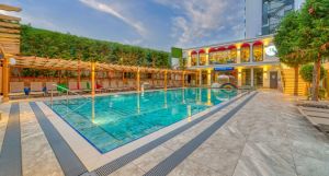 Club Big Blue Suite Hotel