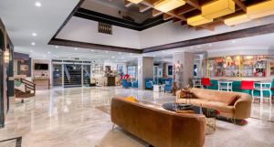 Club Big Blue Suite Hotel