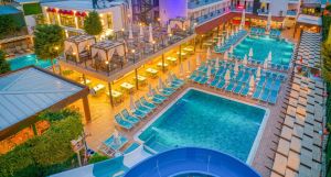 Club Big Blue Suite Hotel