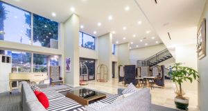 Senza Sunset Beach Hotel